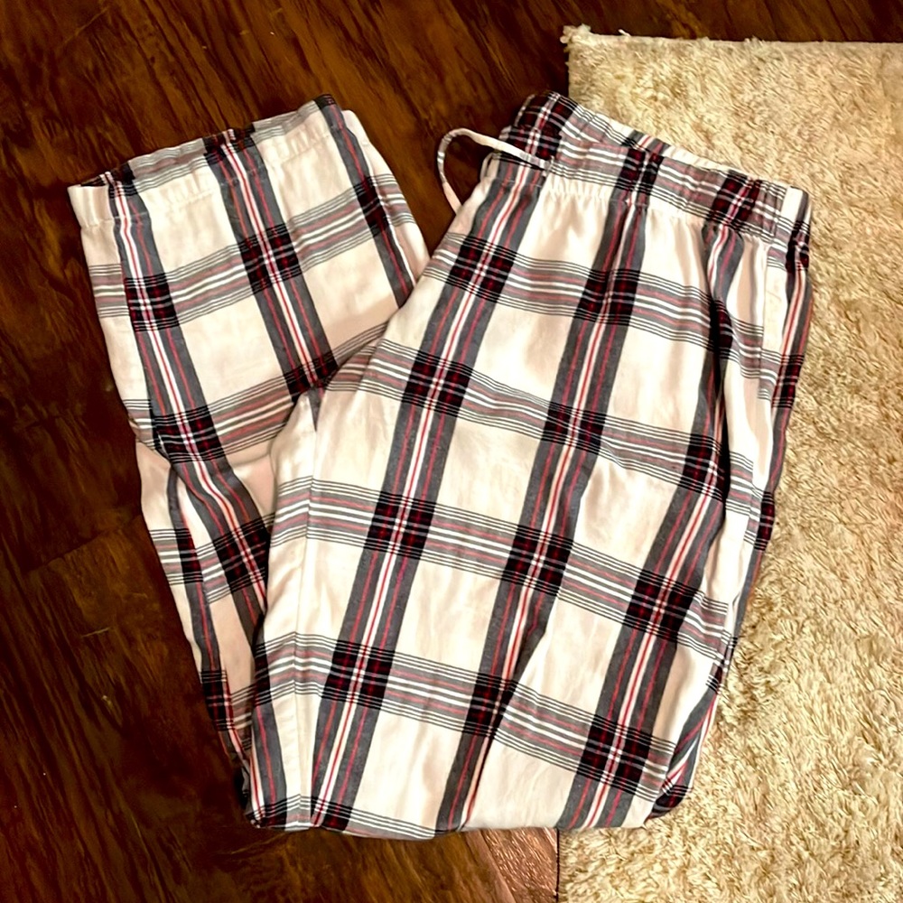 🌻3/$20 Plaid PJ bottoms